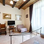 Kyterion Apartment